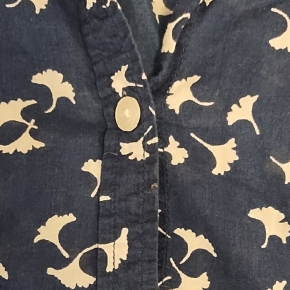 Chic Navy Floral Women's Blouse 100% Cotton - Picture 4 of 8